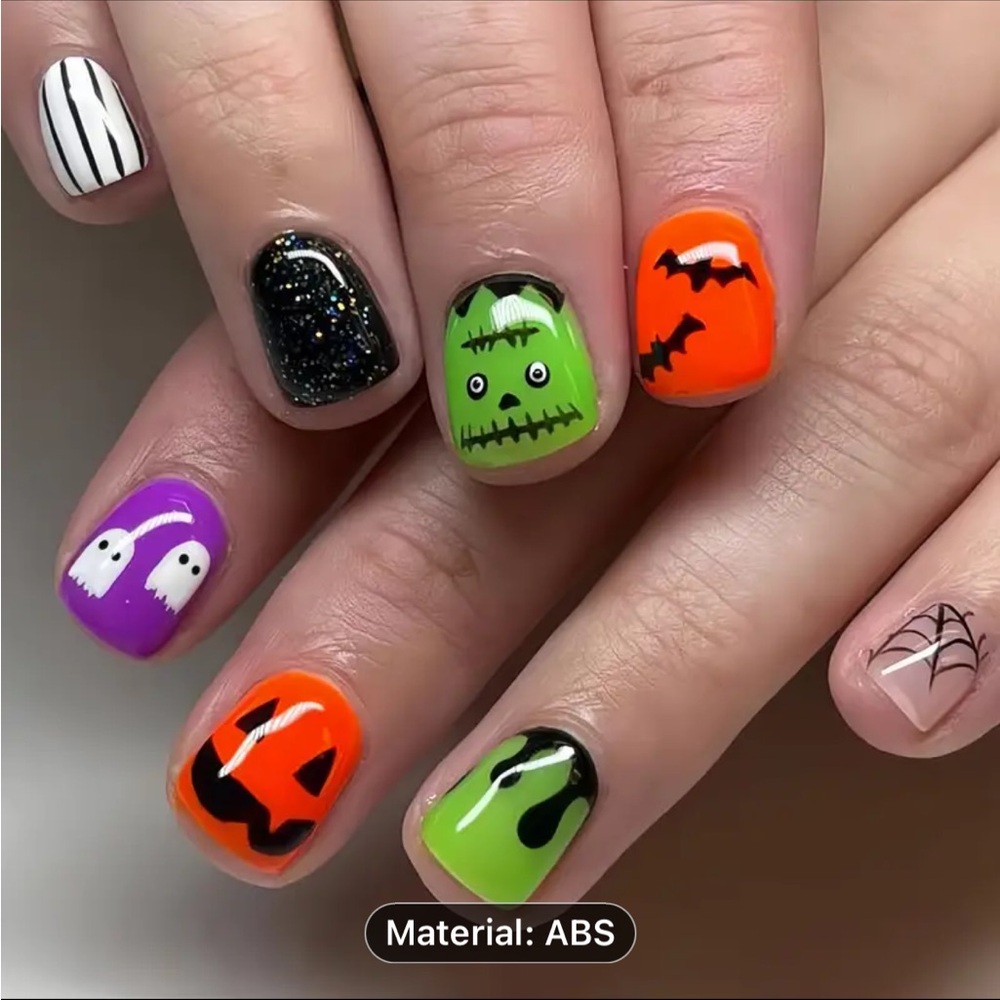 Halloween naills!!🎃